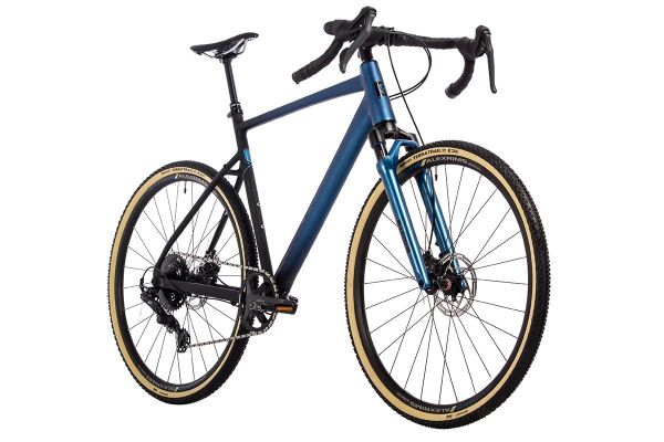 Велосипед STINGER GRAVIX FS-1 700C (2024) Велосипед STINGER GRAVIX FS-1 700C (2024)